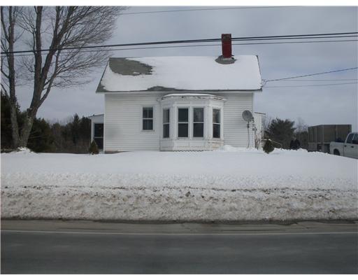 376 Norridgewock Road Fairfield, ME 04937 - Photo 1 of 15 Exterior Front.