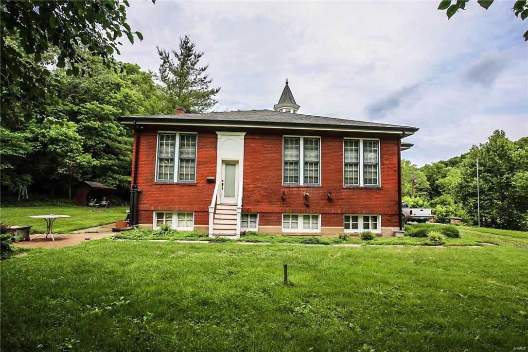 505 Wengler Road Pacific, MO 63069 - Photo 4 of 48 Gallery Image 4
