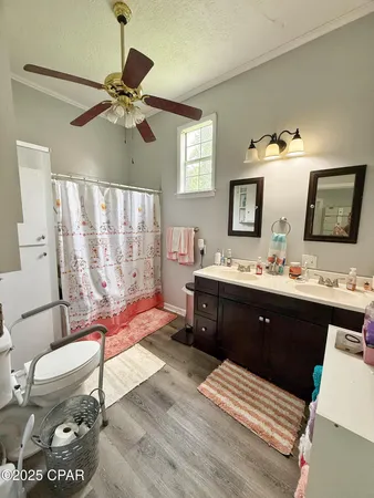 $260,000 | 5382 10th Street, Malone, FL 32445
