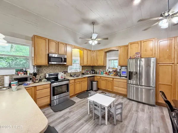 $260,000 | 5382 10th Street, Malone, FL 32445