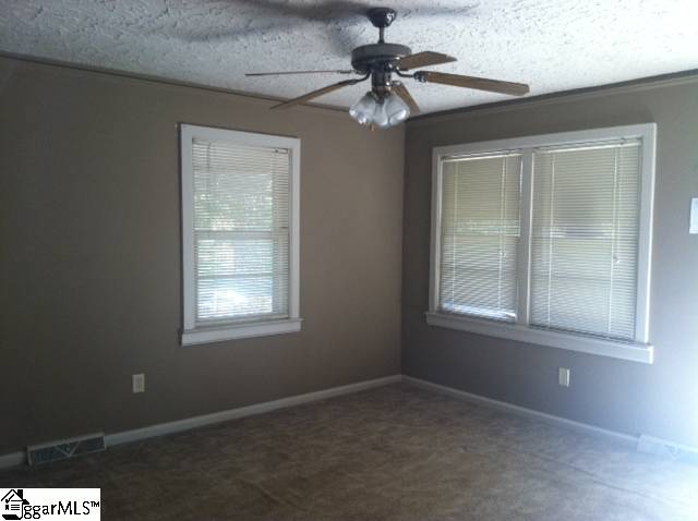234 Pearson Road Easley, SC 29642 - Photo 3 of 10 Gallery Image 3