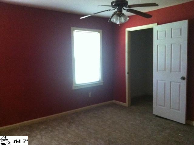 234 Pearson Road Easley, SC 29642 - Photo 5 of 10 Gallery Image 5