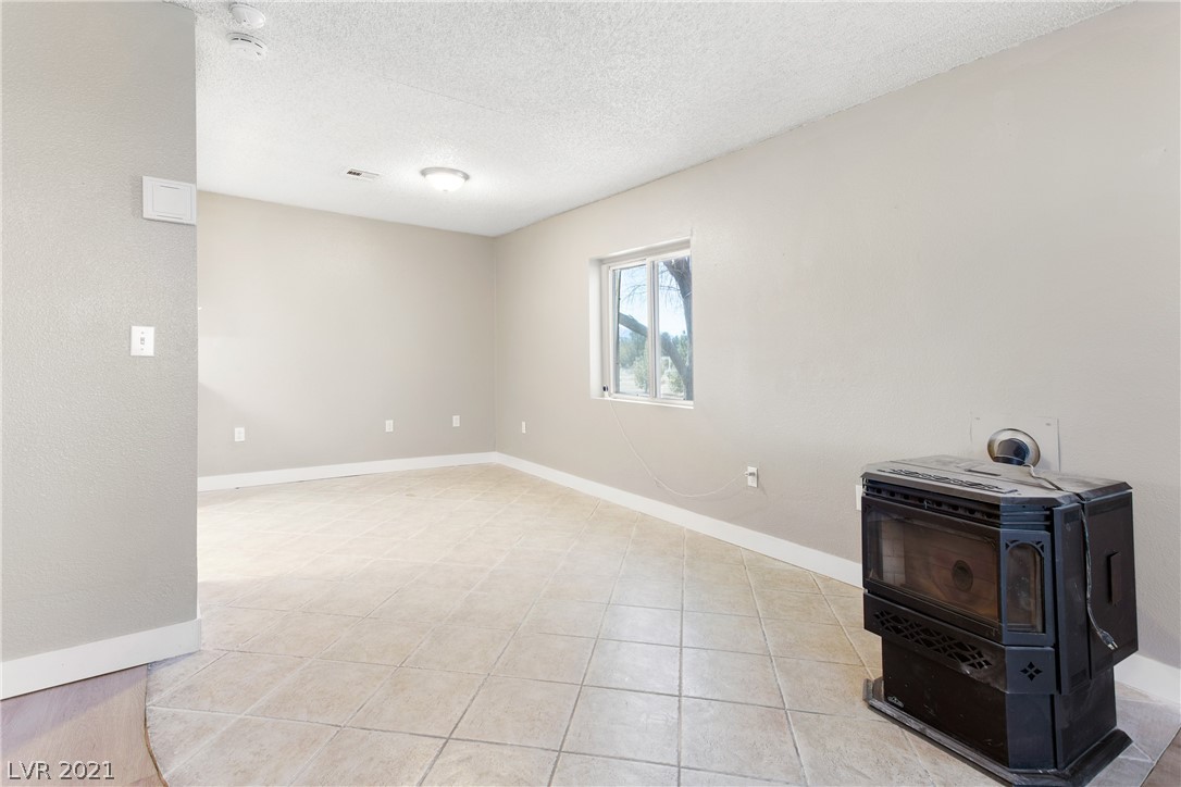 1301 West Wilson Road Pahrump, NV 89048 - Photo 7 of 31 Gallery Image 7