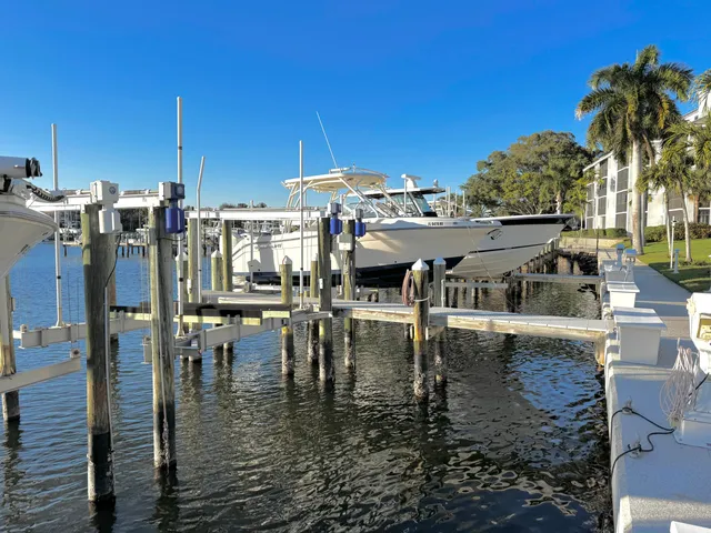 $200,000 | 0 Bay Colony Drive South, Unit SLIP #14, Juno Beach, FL 33408