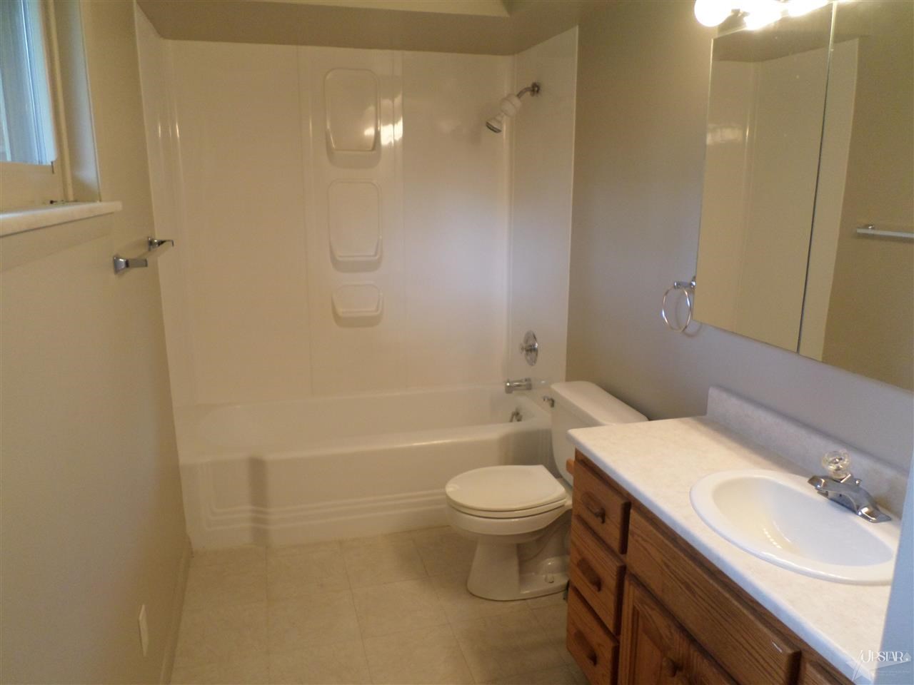 4835 Stellhorn Road Fort Wayne, IN 46835 - Photo 16 of 21 Gallery Image 16