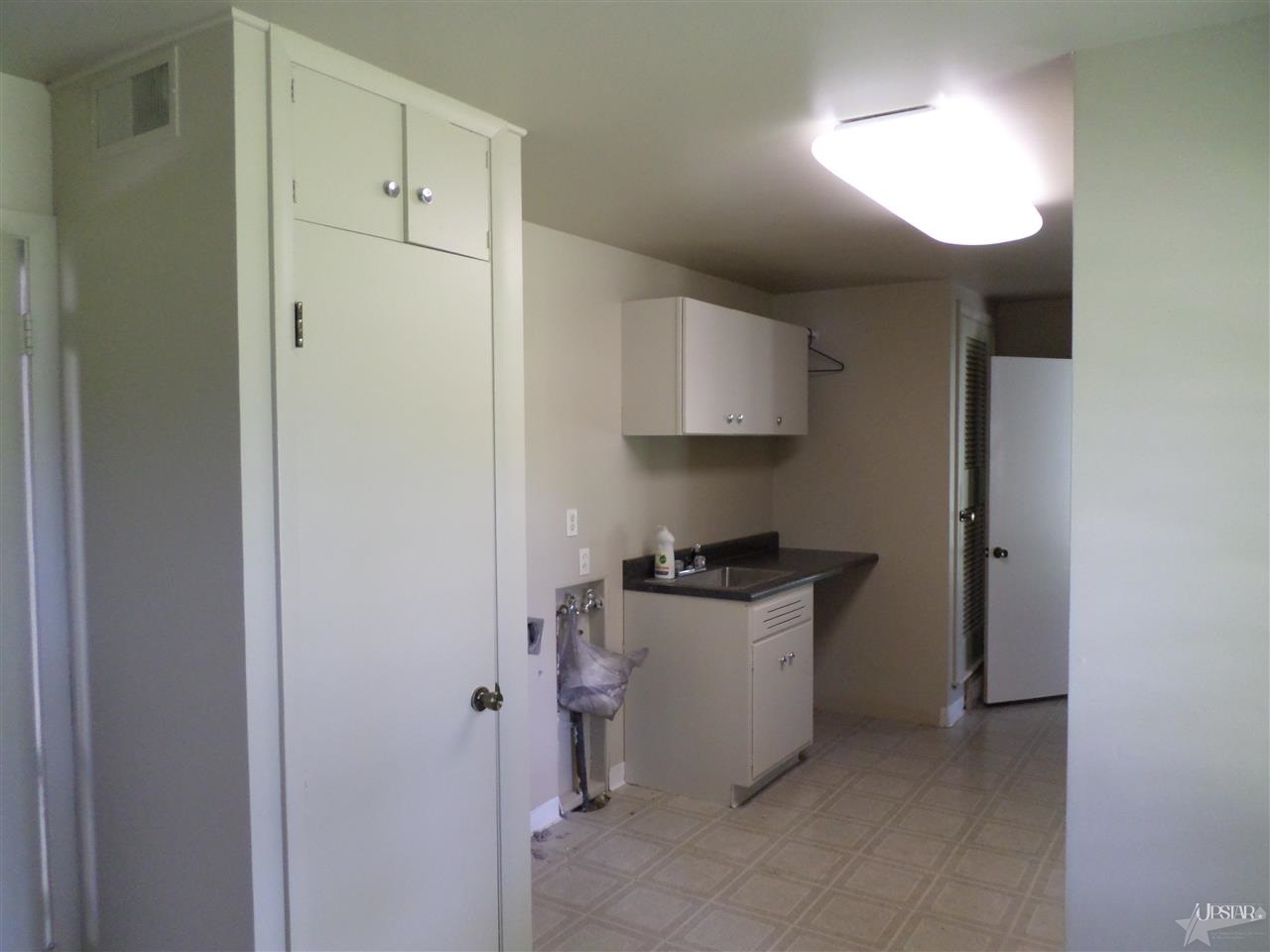 4835 Stellhorn Road Fort Wayne, IN 46835 - Photo 5 of 21 Gallery Image 5