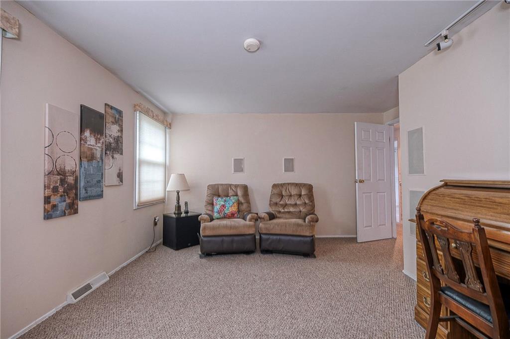 512 Aten Road Coraopolis, PA 15108 - Photo 27 of 30
