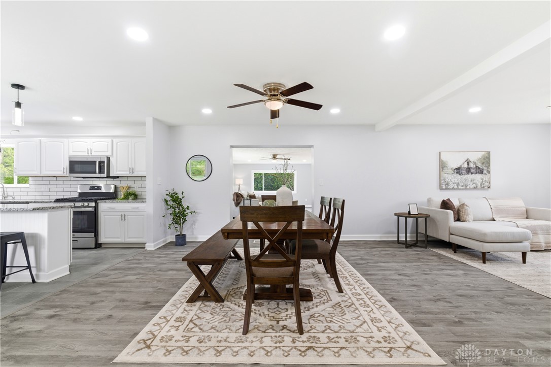 2529 Marinette Drive Springfield, OH 45503 - Photo 3 of 54