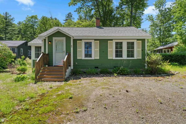 $385,000 | 65 Lakeview Avenue, Bristol, NH 03222