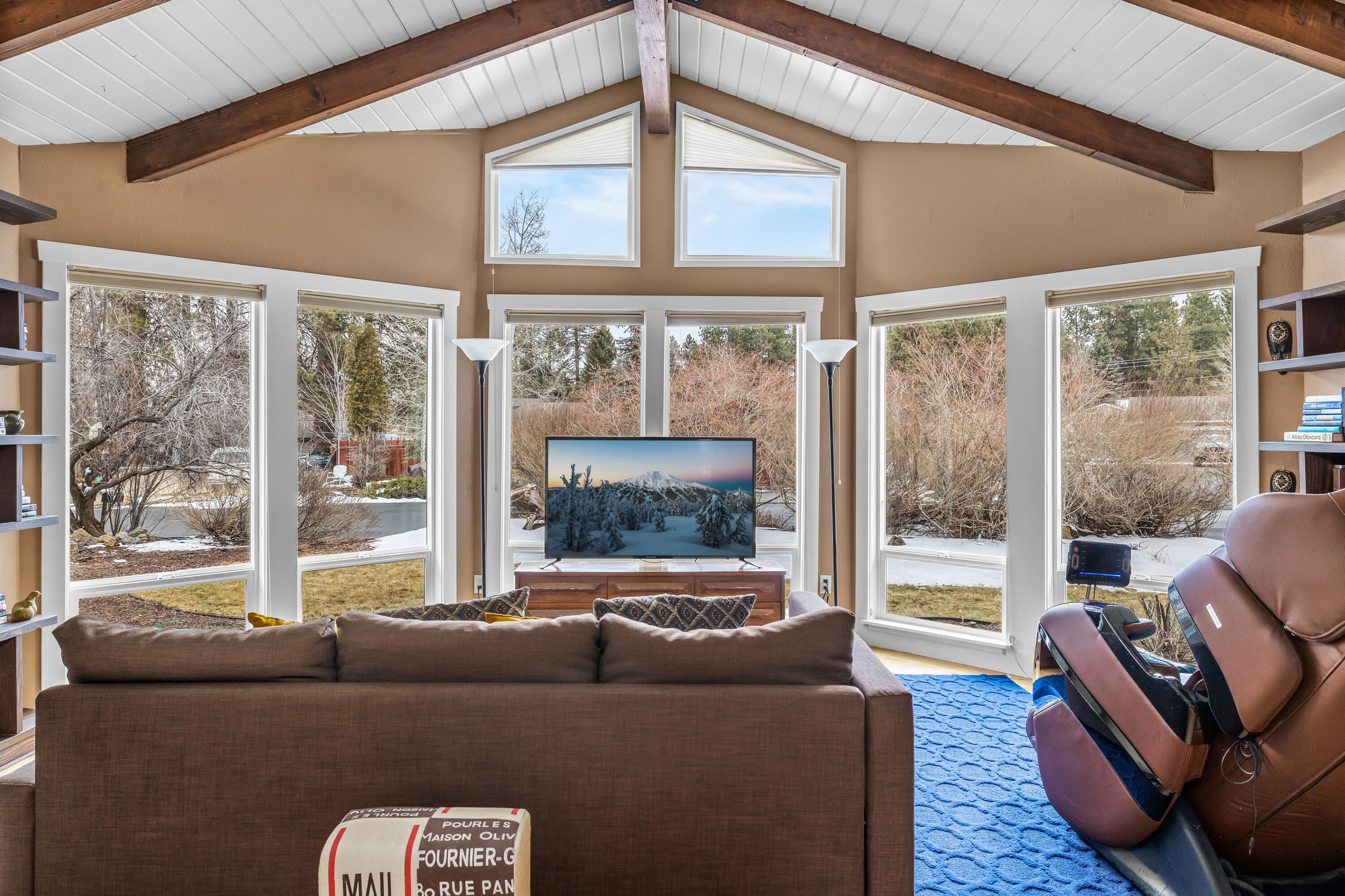 61147 Benham Road Bend, OR 97702 - Photo 6 of 45 61147 Benham