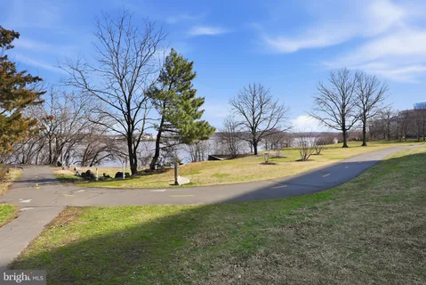 $1,735,000 | 1201 North Royal Street, Unit 105, Alexandria, VA 22314