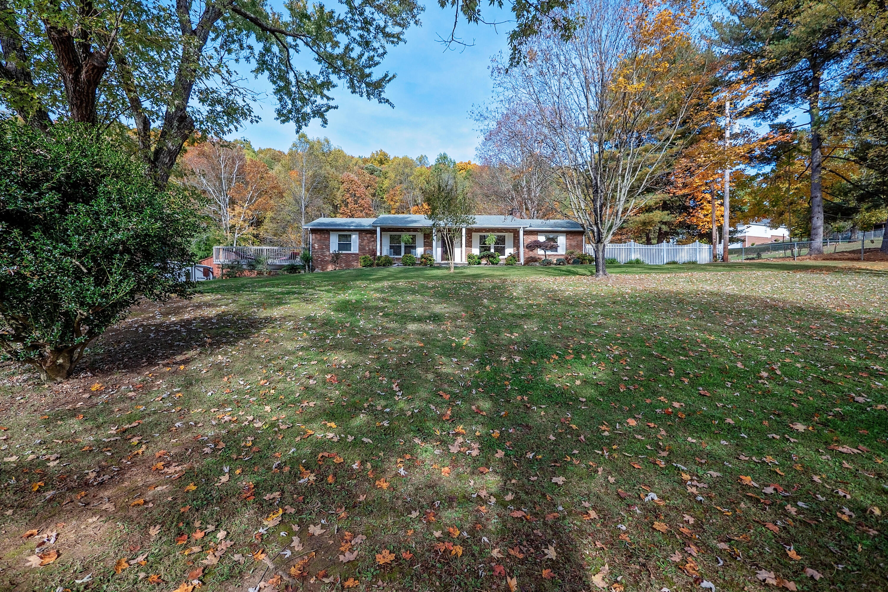 424 Poplar Grove Road Kingsport, TN 37664 - Photo 2 of 62 P1550451