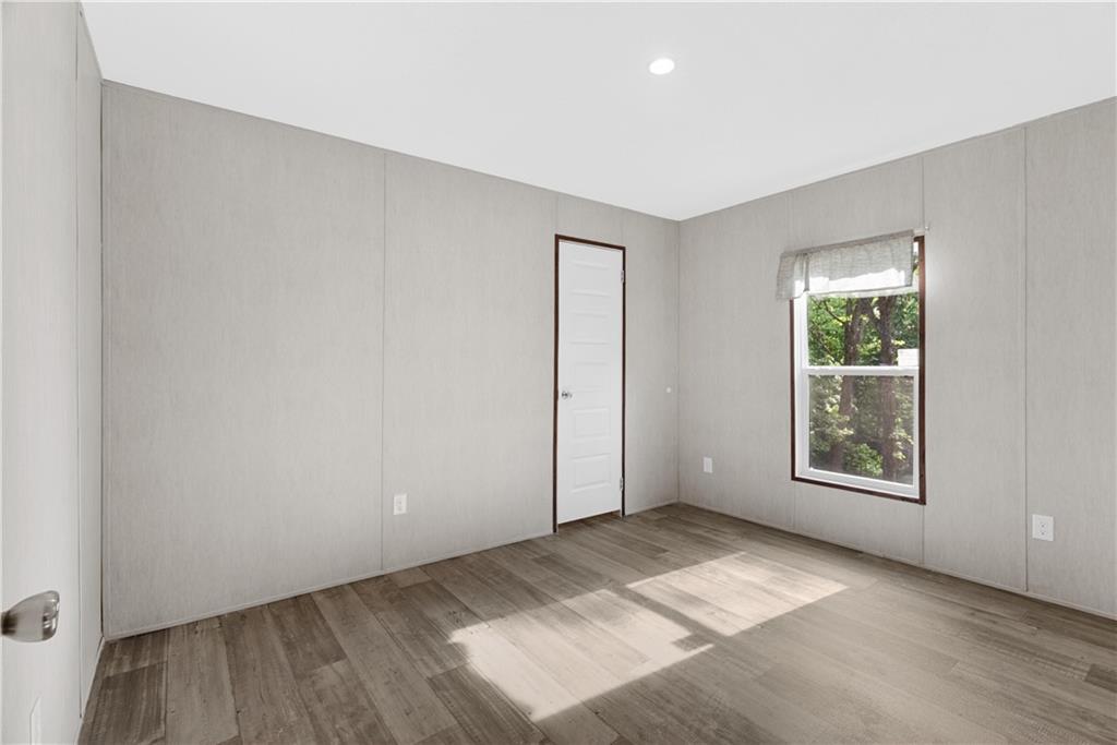 120 James Street Northwest Resaca, GA 30735 - Photo 20 of 31 an empty room with windows