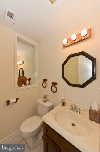 2118 Golf Course Drive Reston, VA 20191 - Photo 24 of 28 Full Bath