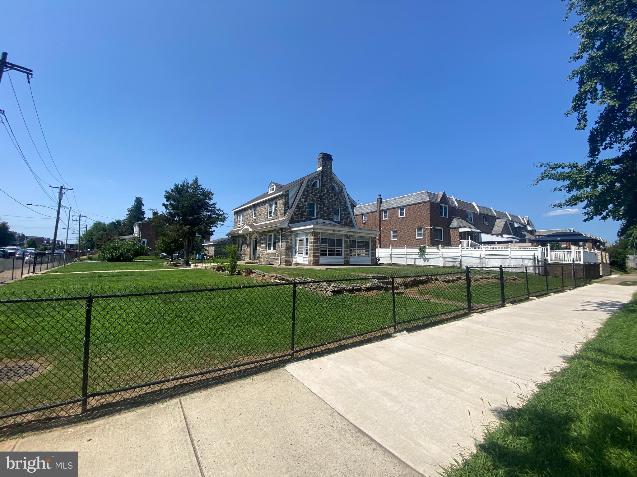 2249 Knorr Street Philadelphia, PA 19149 - Photo 12 of 40