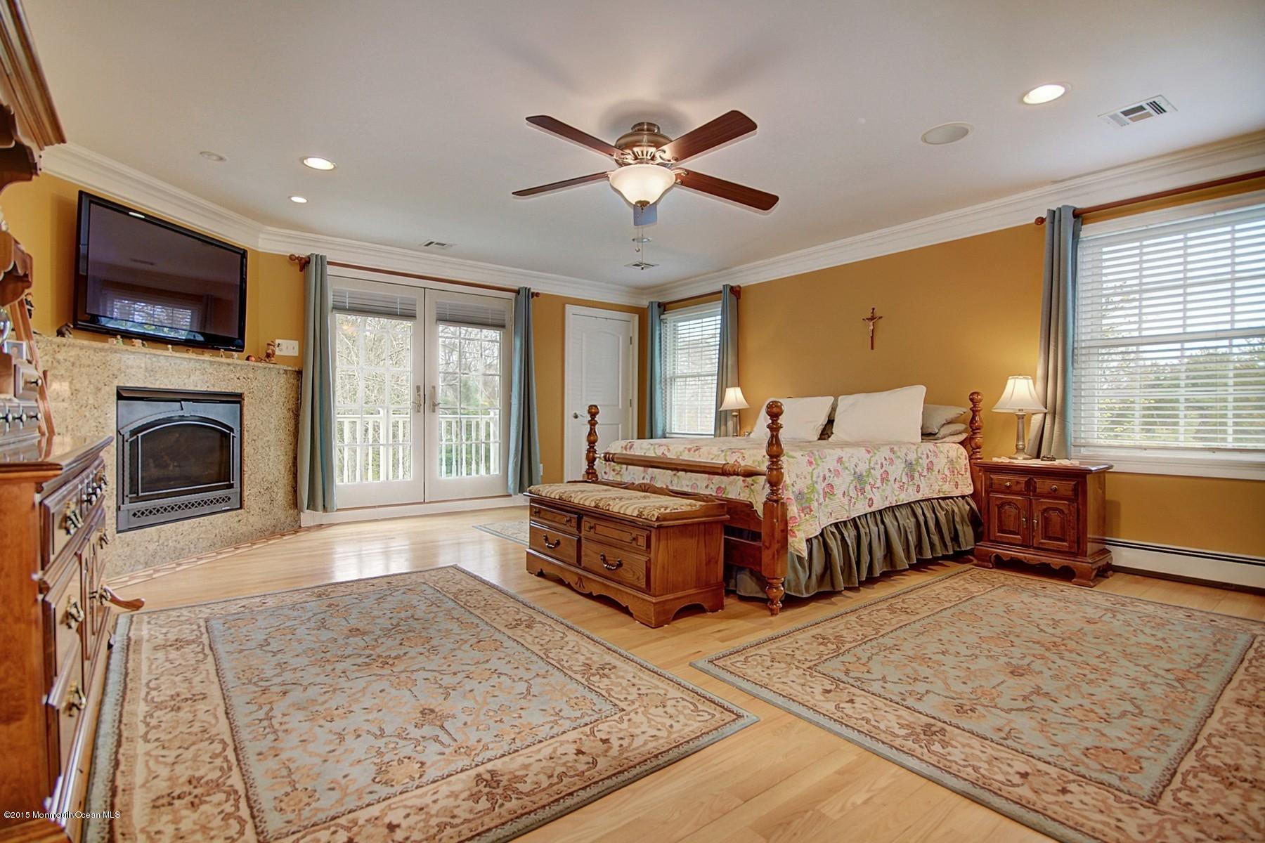 98 Obre Road Colts Neck, NJ 07722 - Photo 23 of 34 166075-019