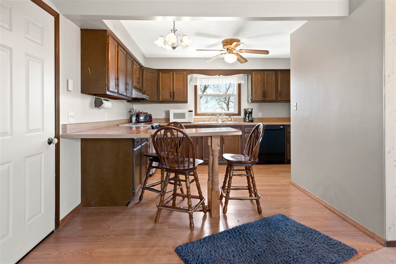 17108 Howe Road Monroeville, IN 46773 - Photo 5 of 14