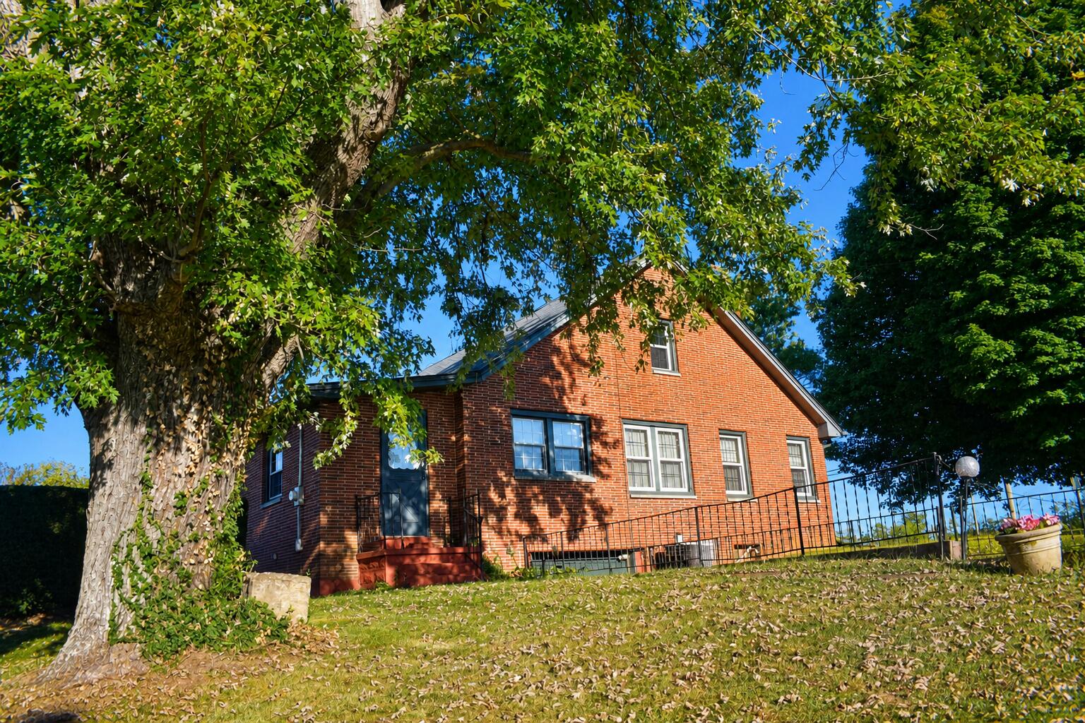 9930 Mt Sterling Road Winchester, KY 40391 - Photo 4 of 37 9930-Mt-Sterling-Rd_05_active
