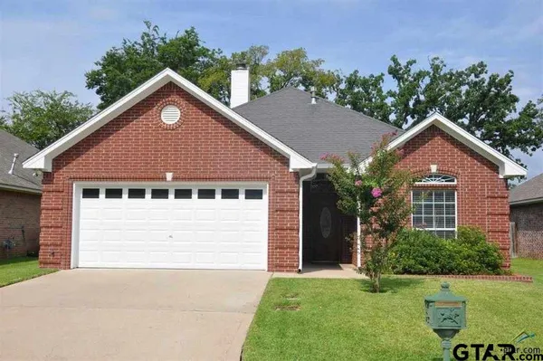 $2,050 | 3421 Iberville Drive, Tyler, TX 75701