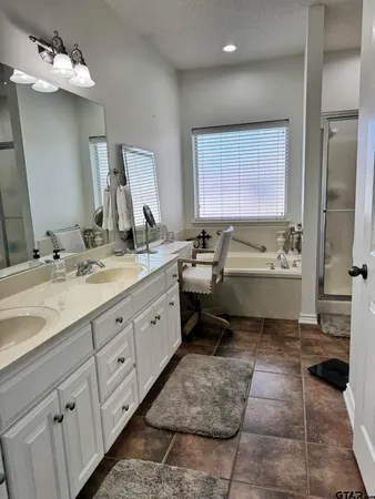 $2,050 | 3421 Iberville Drive, Tyler, TX 75701