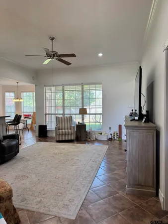 $2,050 | 3421 Iberville Drive, Tyler, TX 75701