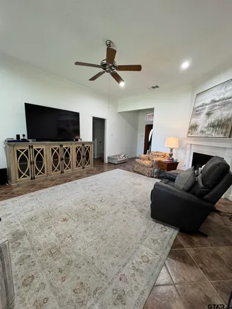 $2,050 | 3421 Iberville Drive, Tyler, TX 75701