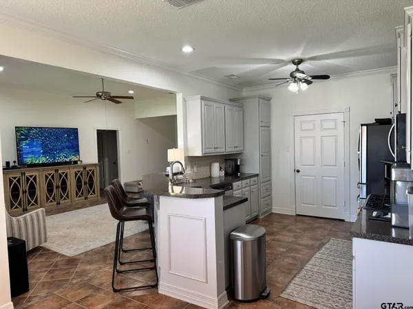 $2,050 | 3421 Iberville Drive, Tyler, TX 75701