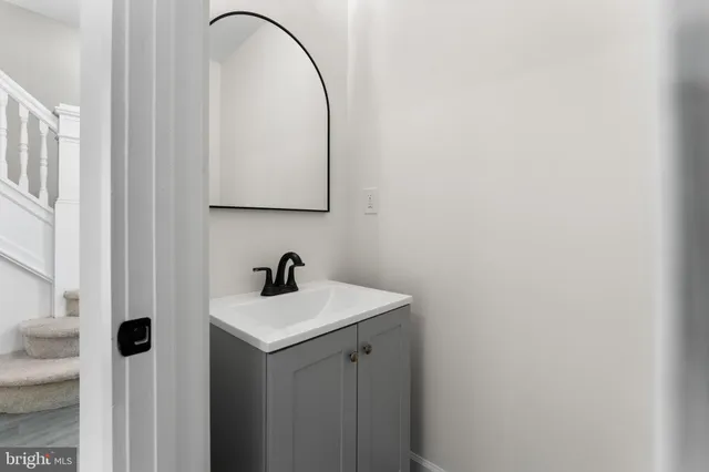 $389,000 | 509 McCabe Avenue, Baltimore, MD 21212