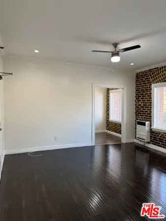 $1,395 | 738 New Hampshire Avenue, Unit 403, Los Angeles, CA 90005