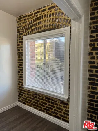 $1,395 | 738 New Hampshire Avenue, Unit 403, Los Angeles, CA 90005