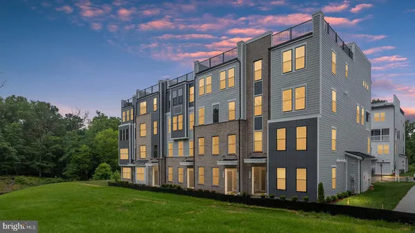 $719,990 | 20816 Cloongee Terrace, Sterling, VA 20166