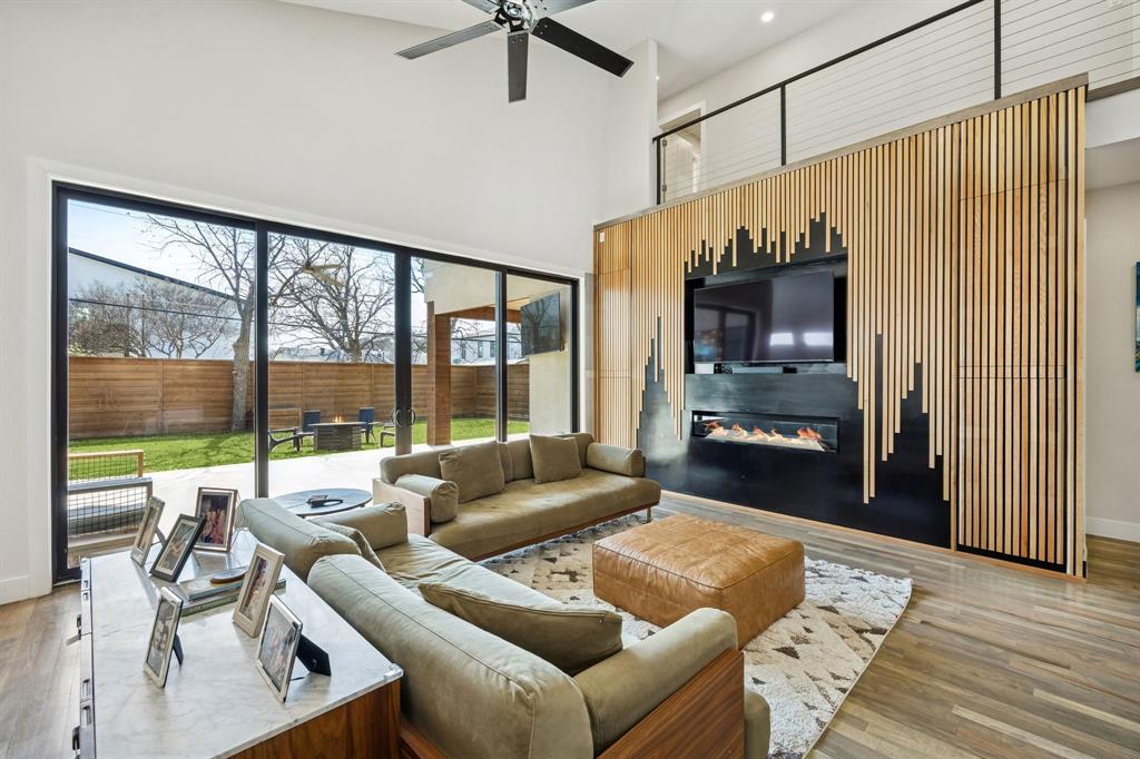 3822 Durango Drive Dallas, TX 75220 - Photo 3 of 32