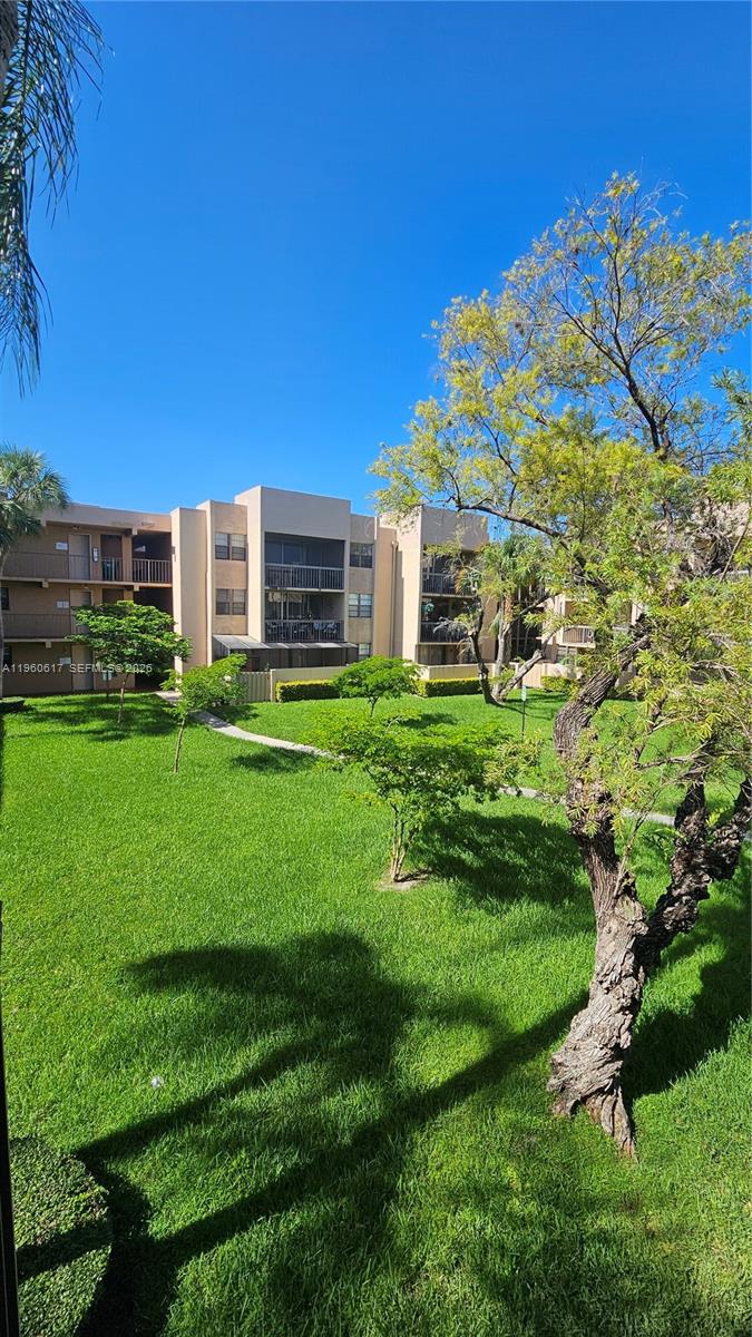 10425 Southwest 112th Avenue, Unit 219 Miami, FL 33176 - Photo 24 of 27