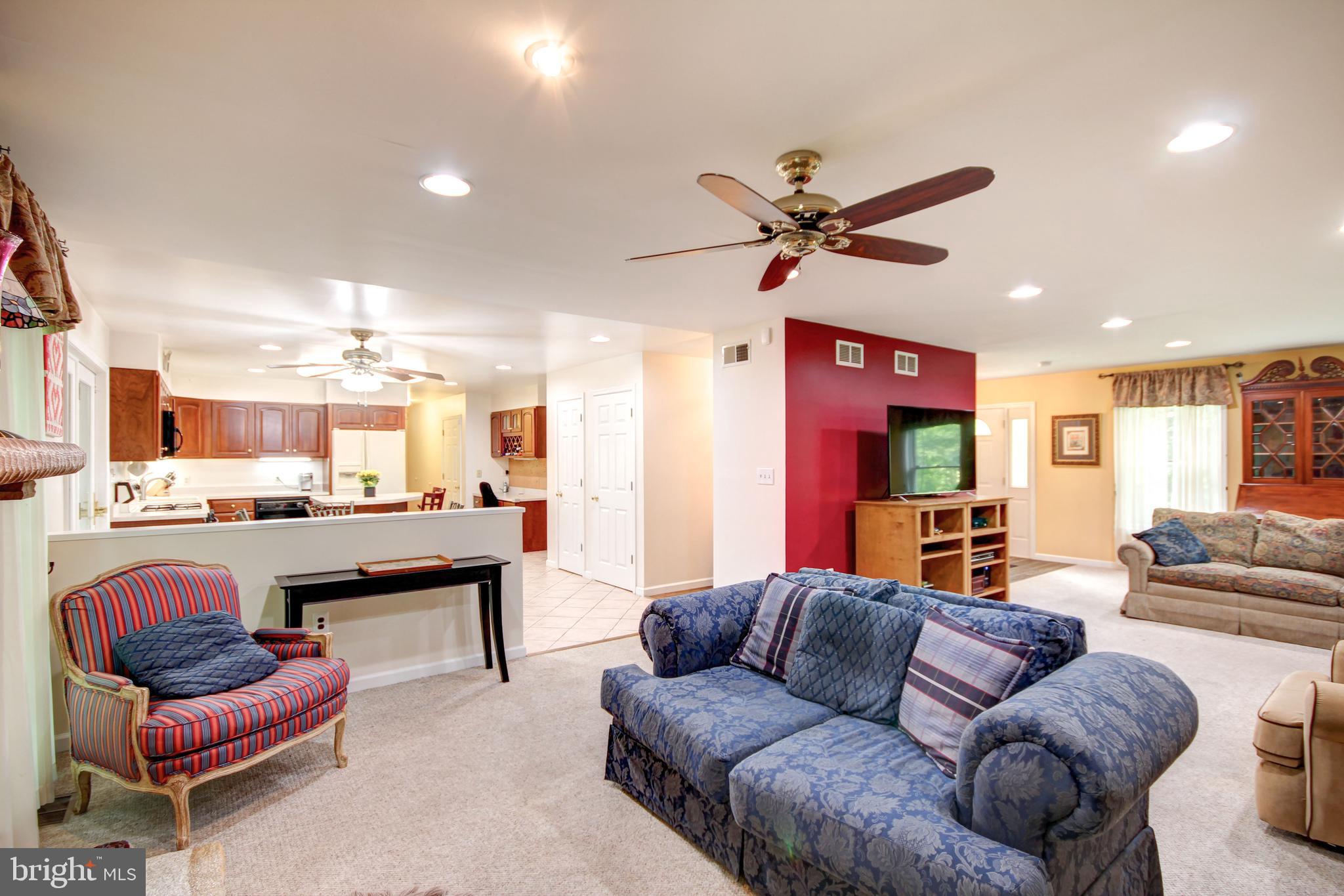12412 Ivy Mill Road Reisterstown, MD 21136 - Photo 15 of 44 Living room kitchen