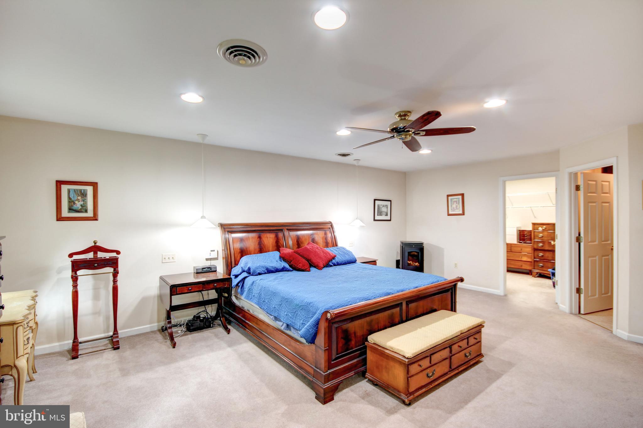 12412 Ivy Mill Road Reisterstown, MD 21136 - Photo 20 of 44 Master bedroom looking to walk in #1