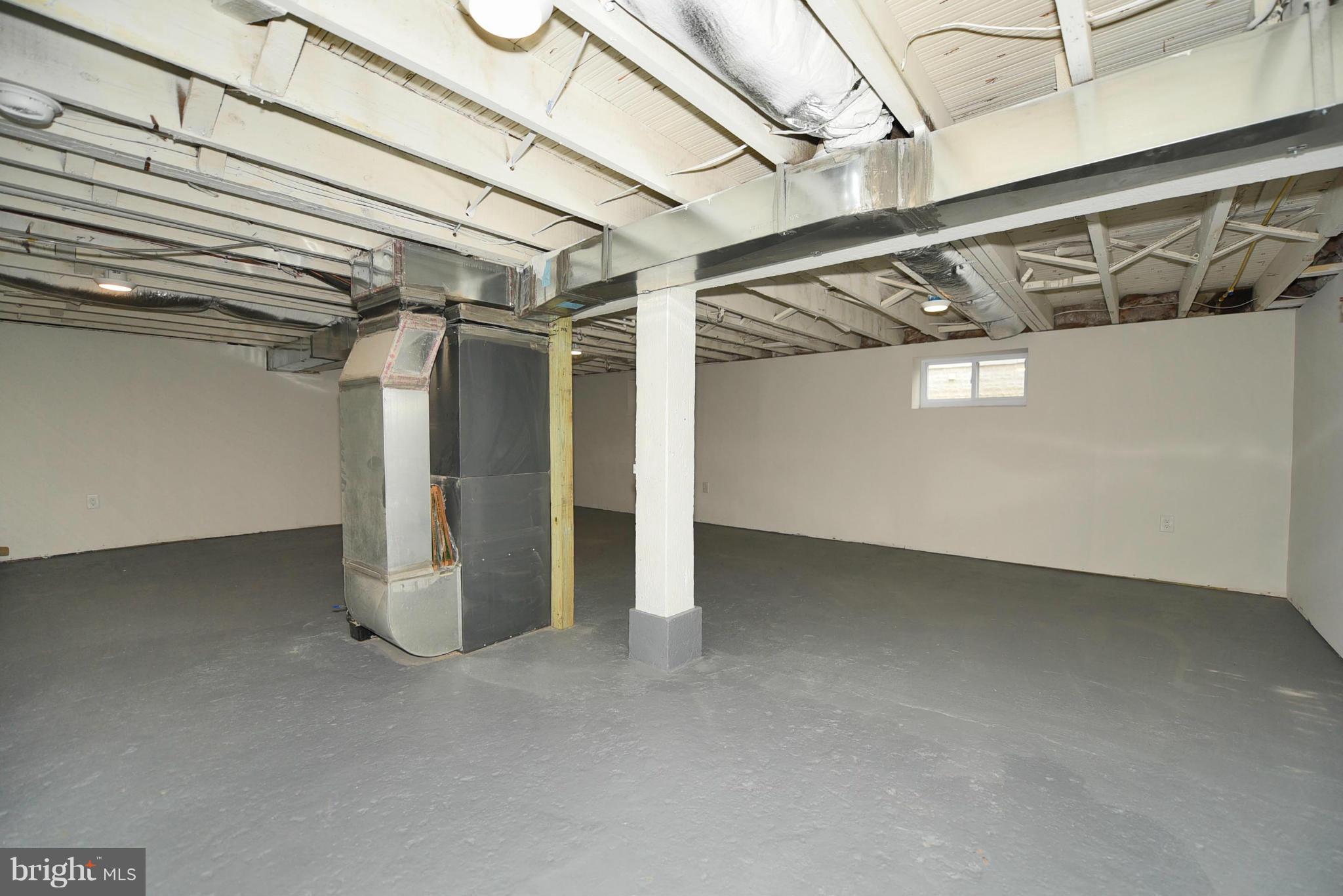 809 Cedarcroft Road Baltimore, MD 21212 - Photo 24 of 26 a view of an empty room