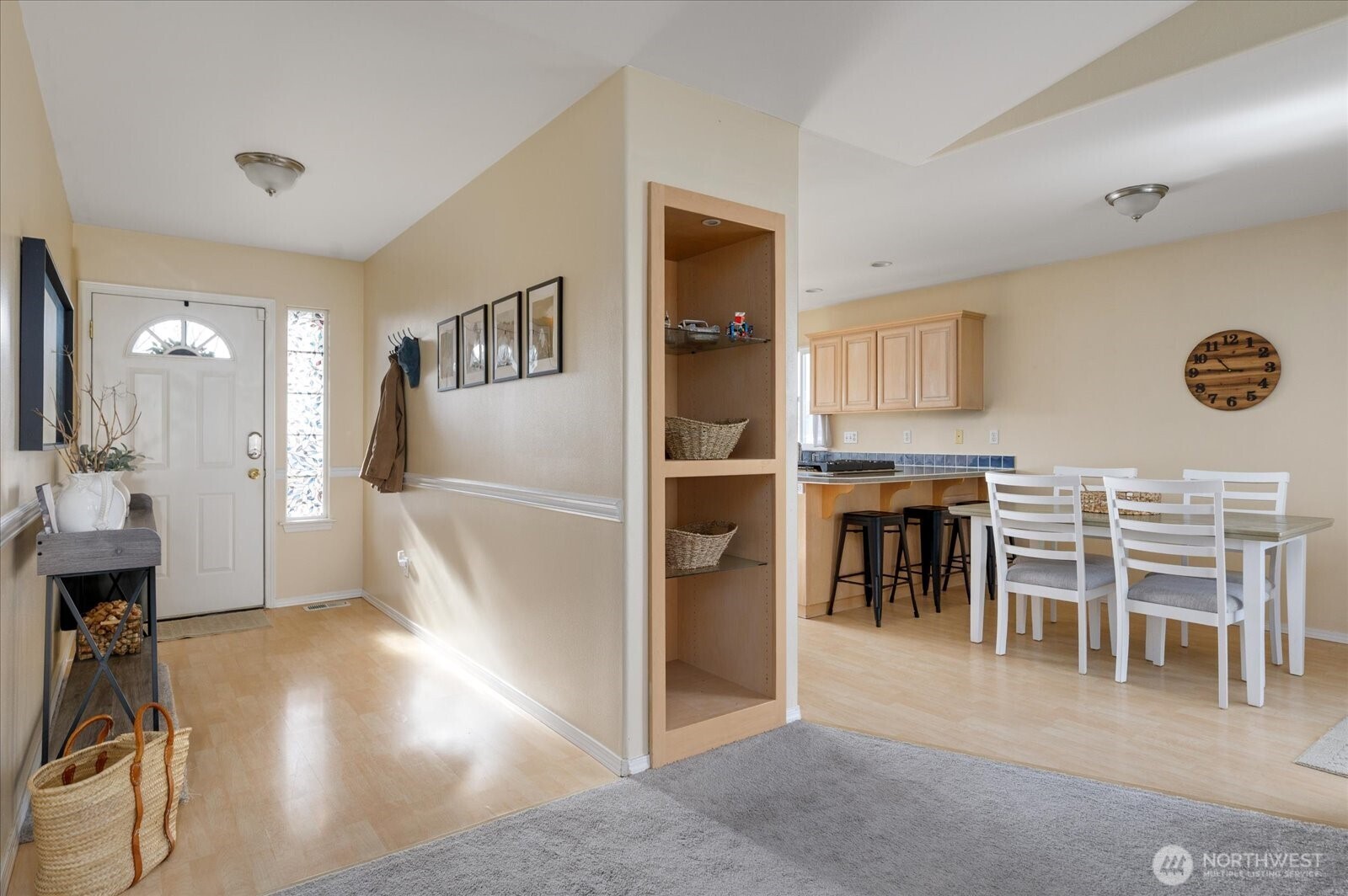 387 Southwest Stroops Drive Oak Harbor, WA 98277 - Photo 5 of 32