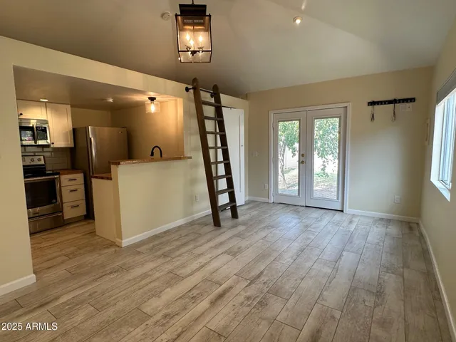 $3,650 | 1315 West Holly Street, Phoenix, AZ 85007