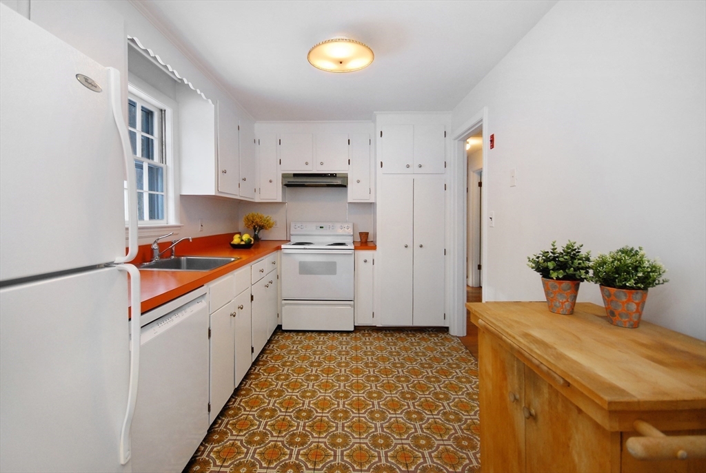 62 Edgewood Road Concord, MA 01742 - Photo 20 of 22