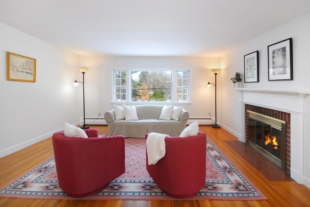 62 Edgewood Road Concord, MA 01742 - Photo 3 of 22