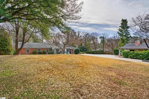 $425,000 | 308 Beechwood Drive, Spartanburg, SC 29307