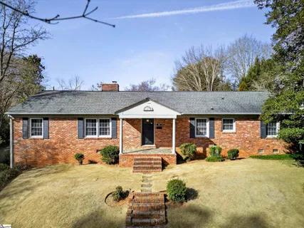 $425,000 | 308 Beechwood Drive, Spartanburg, SC 29307