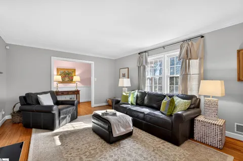 $425,000 | 308 Beechwood Drive, Spartanburg, SC 29307
