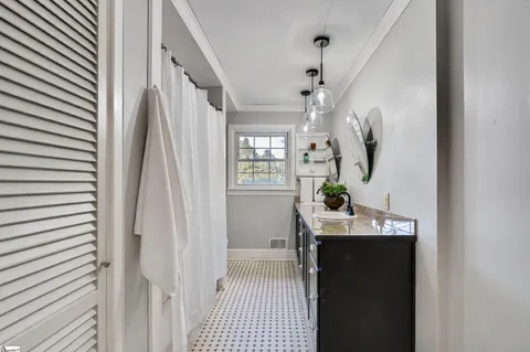 $425,000 | 308 Beechwood Drive, Spartanburg, SC 29307