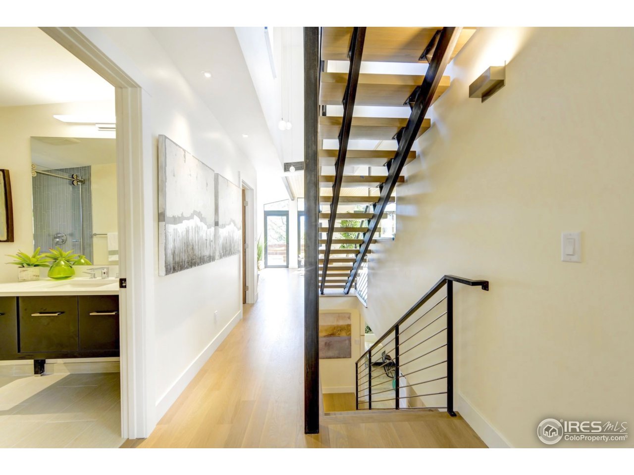 2725 6th Street Boulder, CO 80304 - Photo 13 of 40 a view interior of a house and wooden floor