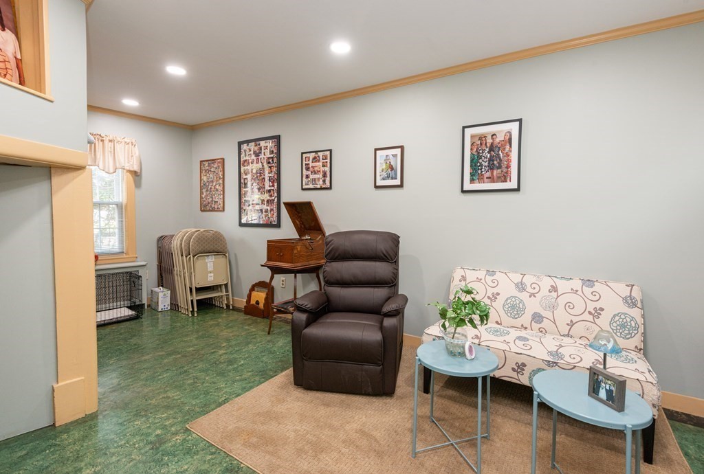 6 Hancock Street Everett, MA 02149 - Photo 5 of 40