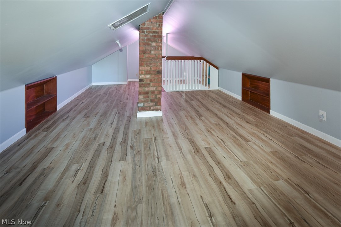 1525 South Noble Road Cleveland, OH 44121 - Photo 20 of 31