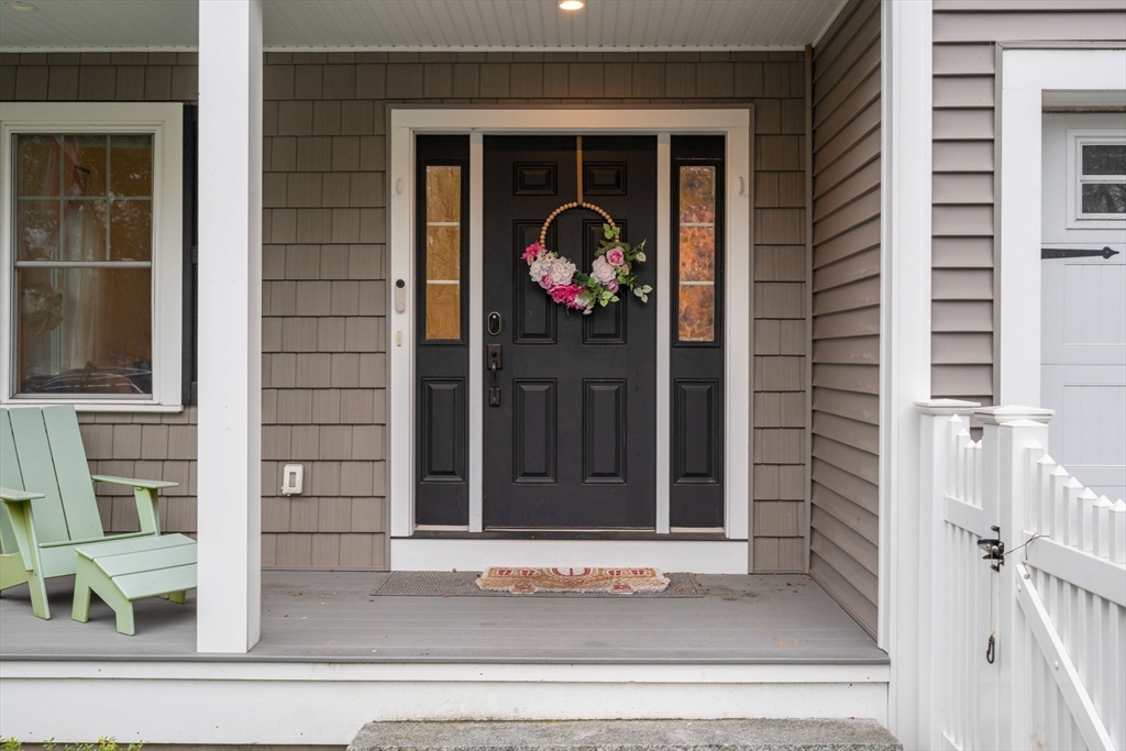 97 Batchelder Road Reading, MA 01867 - Photo 2 of 40