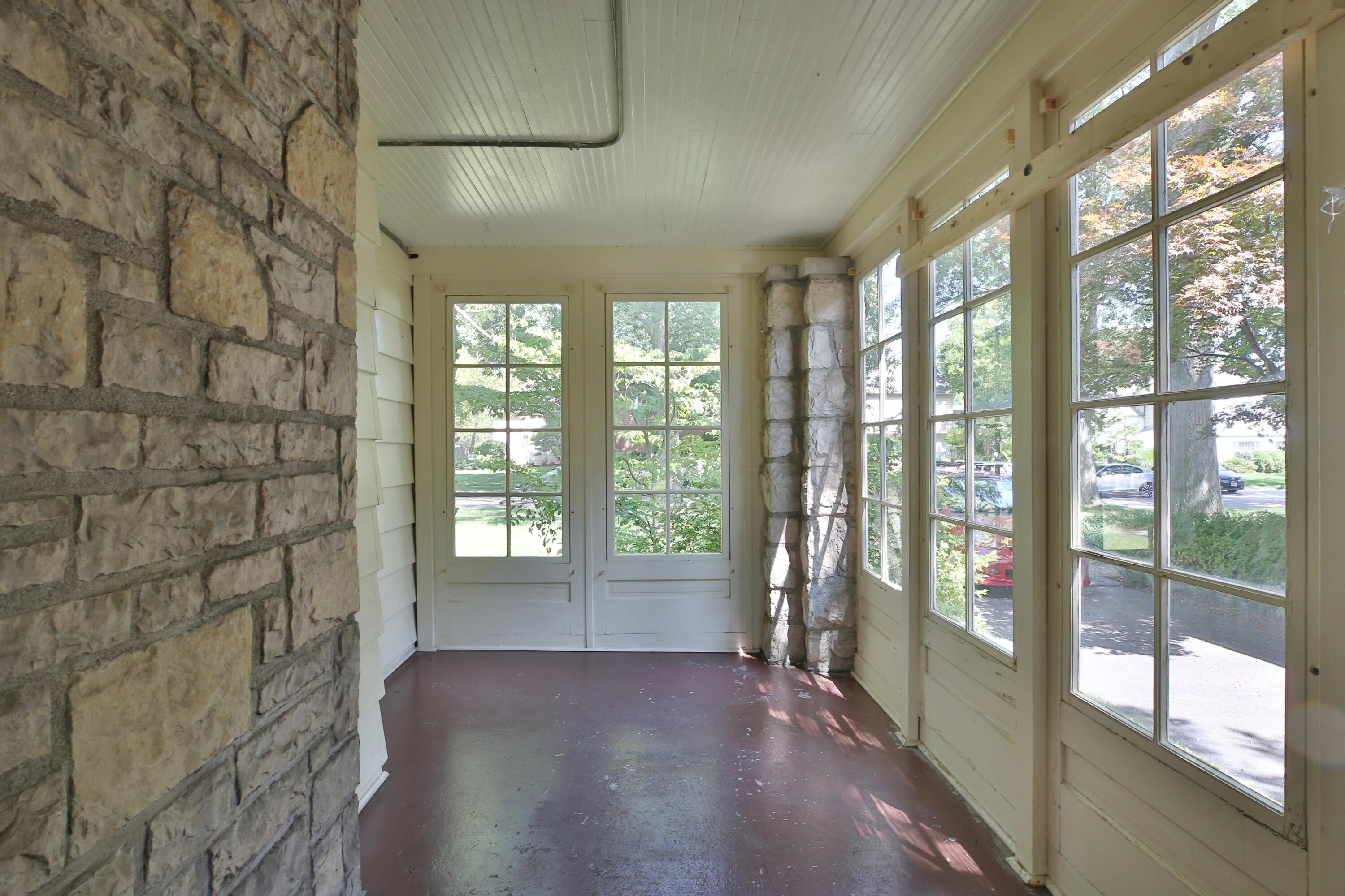 2601 Sherwood Road Columbus, OH 43209 - Photo 7 of 40 2601-Sherwood-09