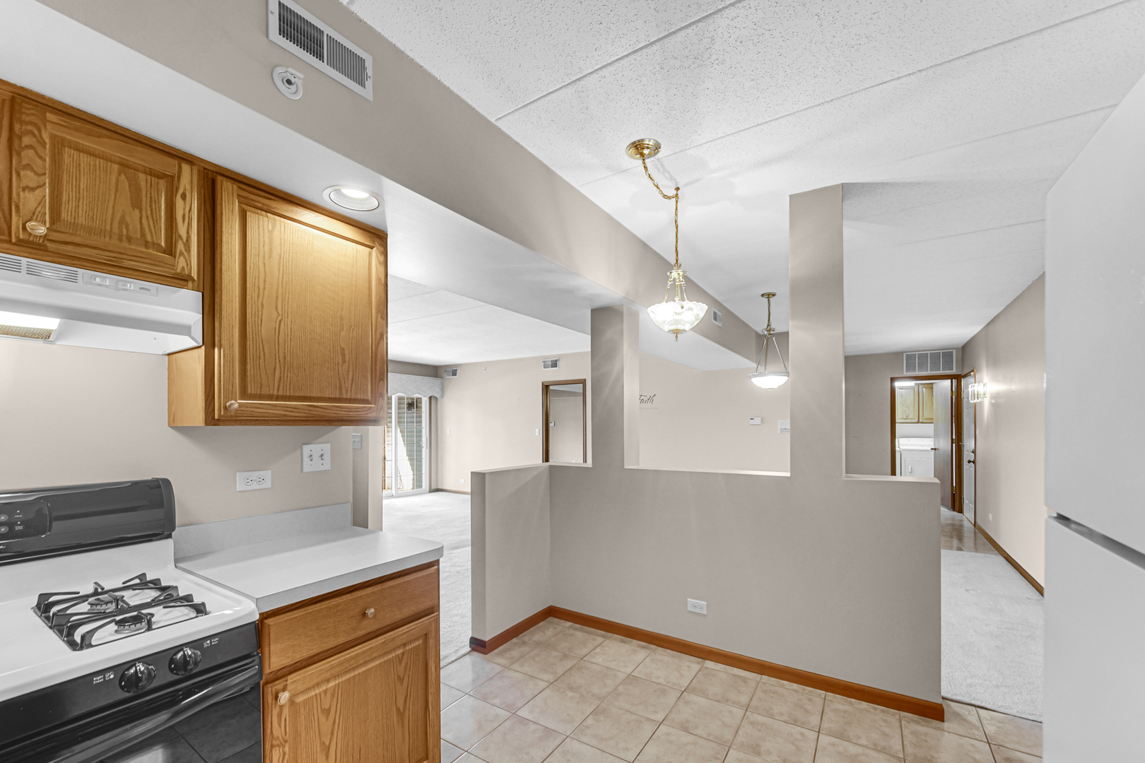 18216 Lange Street, Unit 2B Lansing, IL 60438 - Photo 12 of 21